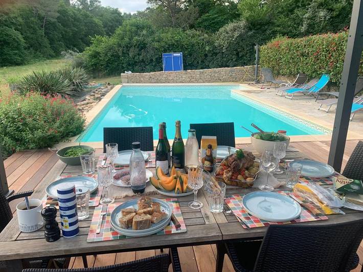 Location de vacances pour 6 personnes, avec vue ainsi que jardin et piscine à Fumel - 2