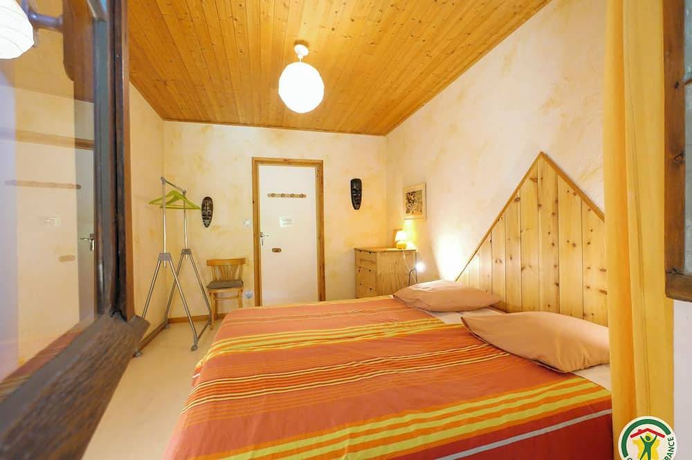 Grand gîte montagnard 9 pl, poêle à bois 2 t., sauna, Céüse, Gap, Hautes-Alpes in Gap, Région de Gap