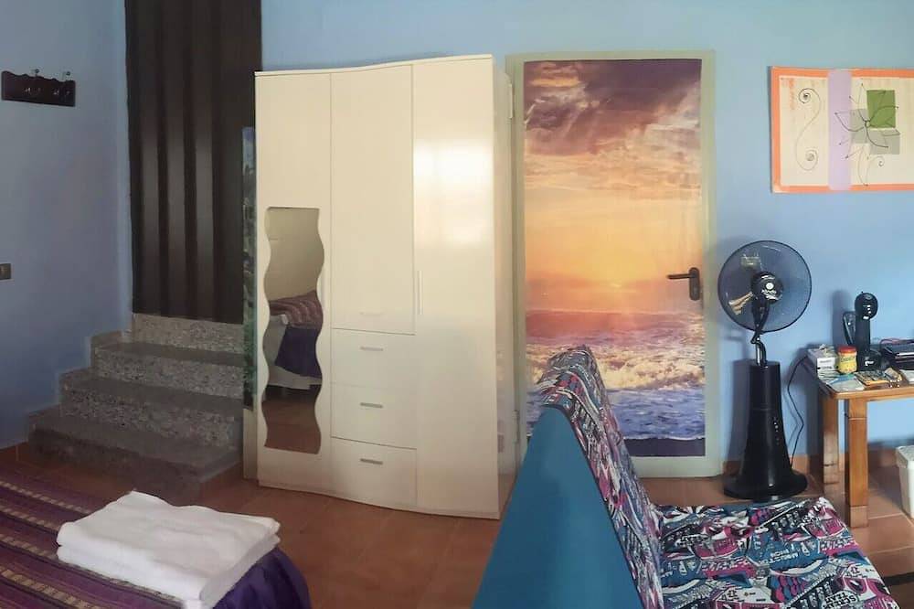 Amplia Habitación con Piscina in Huércal de Almería, Costa de Almería