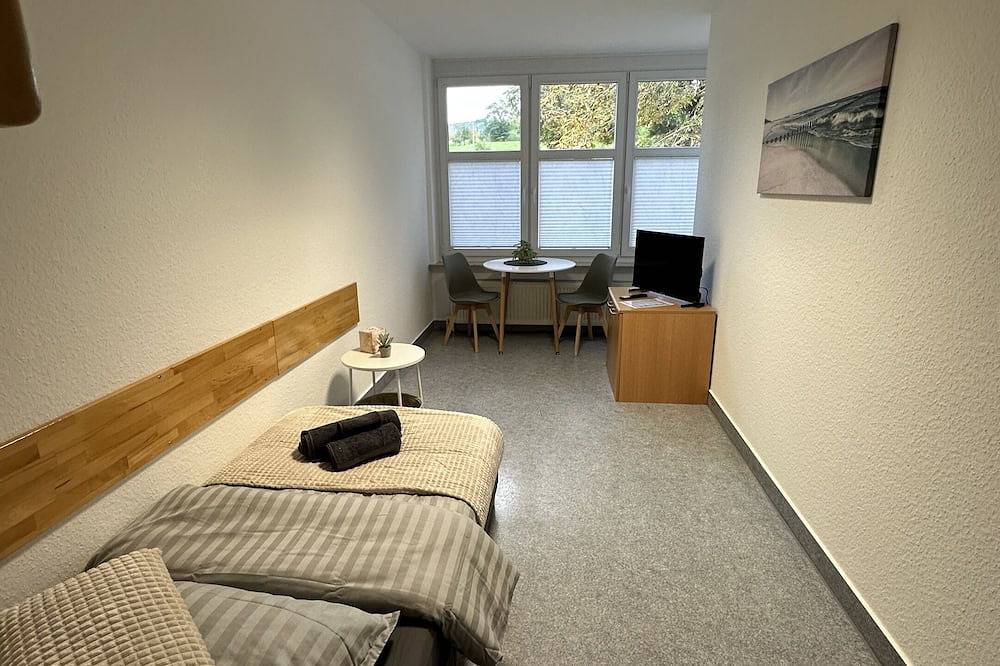 Ganze Wohnung, Gemütliches Einbett  Zimmer in Nentershausen, Hessisches Bergland