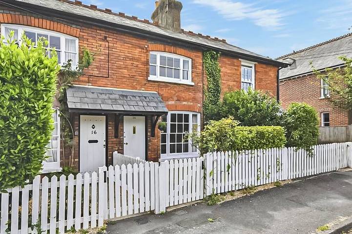 Cottage for 4 people, with garden, with pets in Lyndhurst