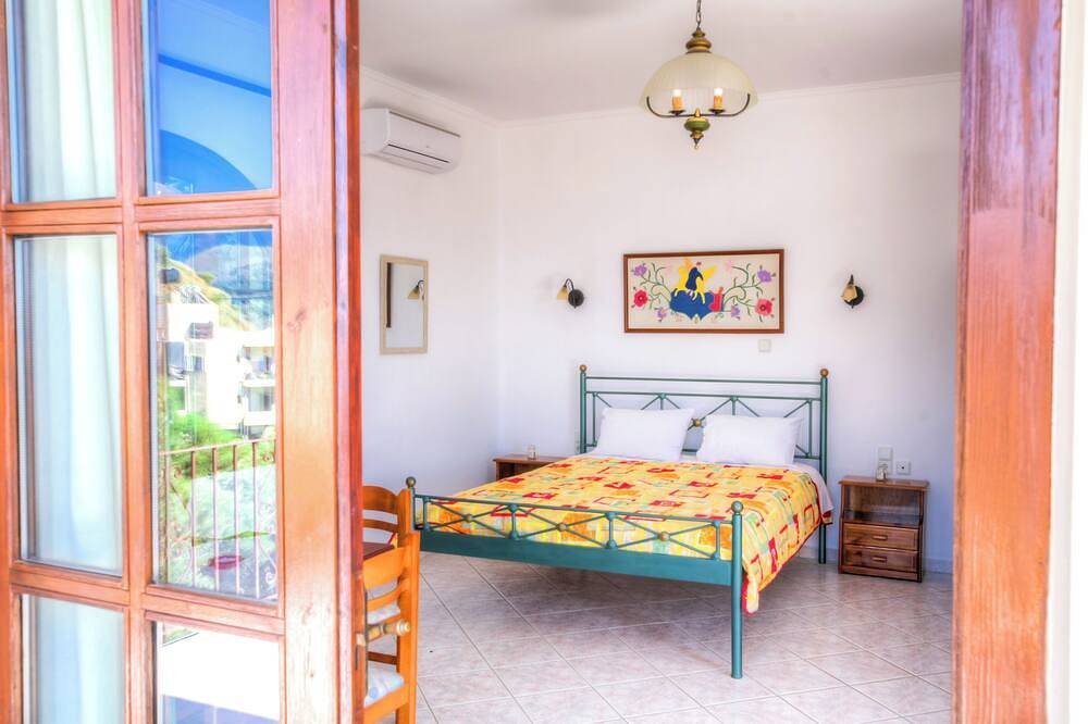 Geheel appartement, ☀️ Astrostudio 1 ☀️ Appartement met geïsoleerd balkon. Uitzicht op zee en de bergen in Georgioupoli, Chania en omgeving