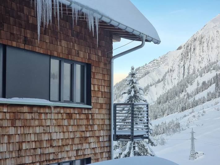 Ferienhaus für 6 Personen, mit Sauna und Balkon sowie Ausblick in Stuben am Arlberg
