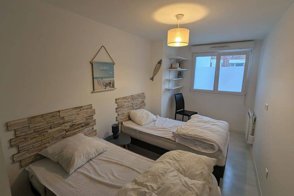 Entire apartment, Large Apartment 100 M2 Ground Floor 300M From The Beach With Free Parking in Berck Plage, Berck