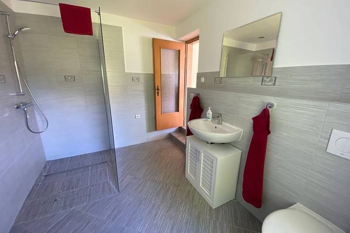Ganze Wohnung, Holiday apartment \"Seewohnung\" in a holiday home - directly on the lake in Motzen, Mittenwalde