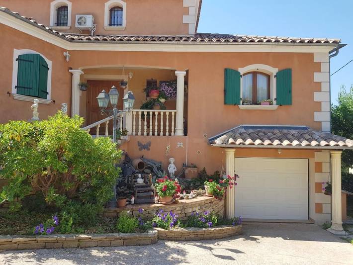 Maison d’hôte pour 2 personnes, avec piscine et terrasse