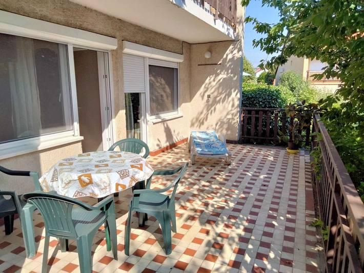 Ganze Ferienwohnung, Ferienwohnung mit großer Terrasse  in Balatonalmadi, Plattensee nordufer