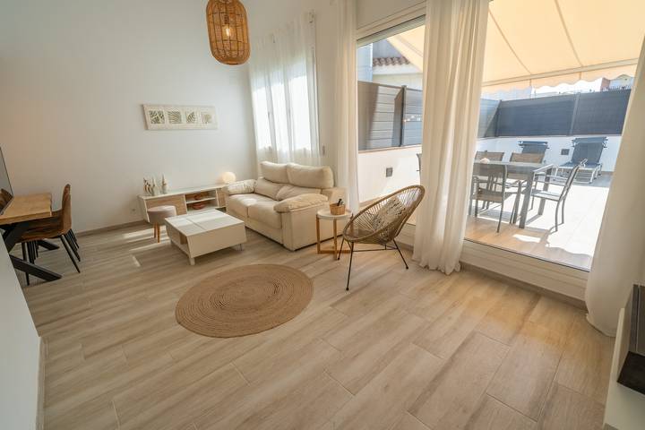 Ferienwohnung für 6 Personen, mit Balkon in Pineda de Mar - 4