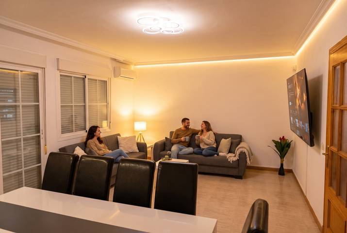 Reihenhaus für bis zu 12 Personen mit Pool und Grill in Loeches, Madrid in Loeches, Área Metropolitana de Madrid