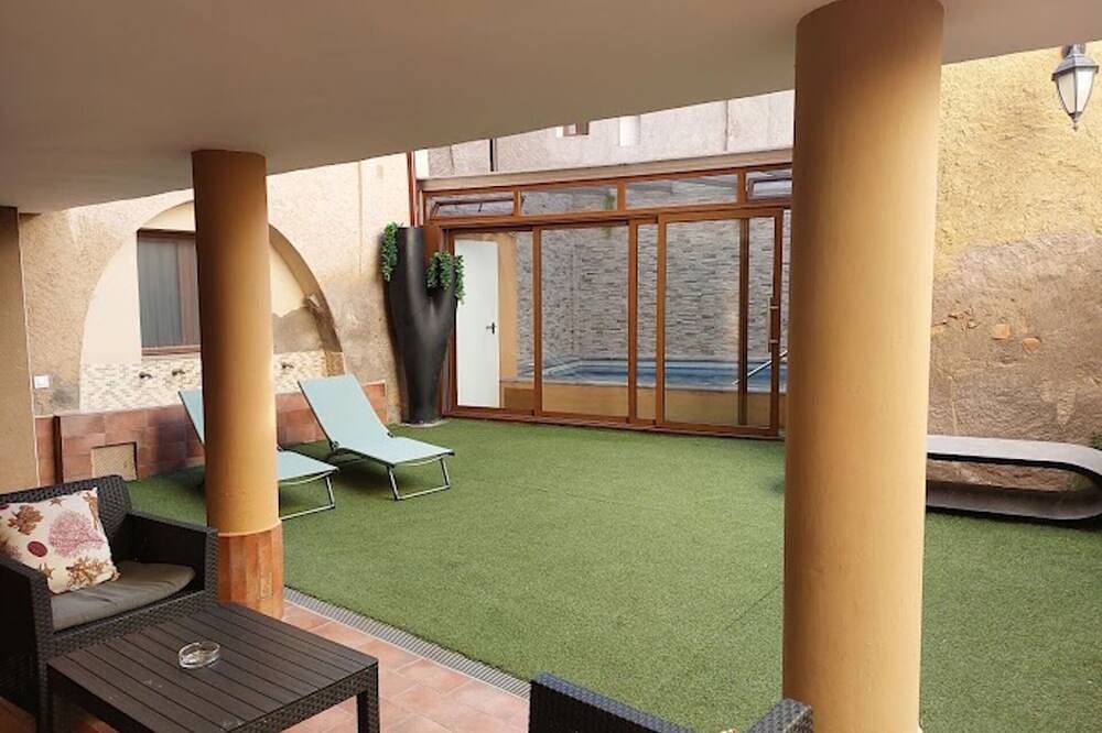 Entire apartment, 2 Bedroom Apartment Africa in Munébrega, Saragossa Province
