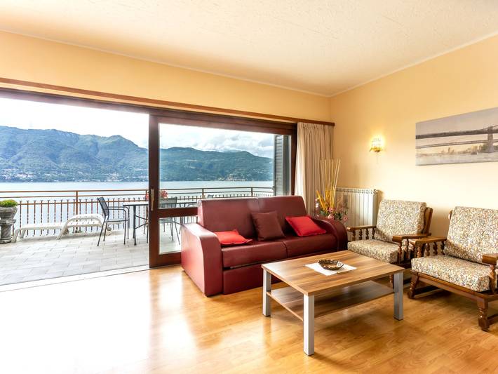 Ferienwohnung für 4 Personen, mit Terrasse und Seeblick in Porto Valtravaglia - 4