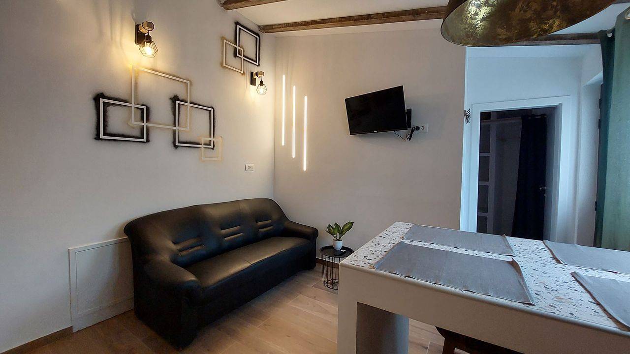 Ganze Ferienwohnung, Ferienwohnung für 6 Personen (50 m²) in Jelsa in Jelsa, Hvar
