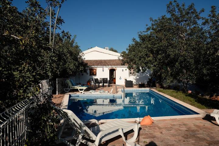 Casa Da Maria Tereza - Villa con Piscina y Sauna in Santa Catarina da Fonte do Bispo, Distrito de Faro