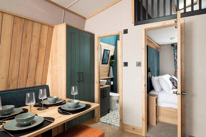 Azure Horizons Glamping - The Brook Pod in Northampton, Northamptonshire