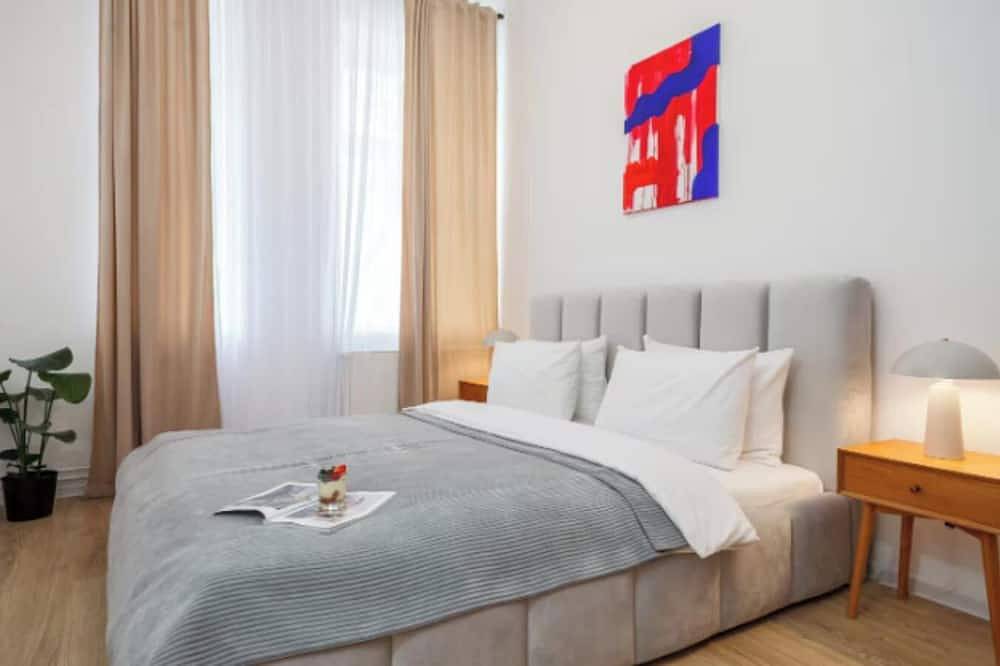 Ganze Wohnung, A Stylish Family Escape in Friedrichshain - Kreuzberg, Berlin