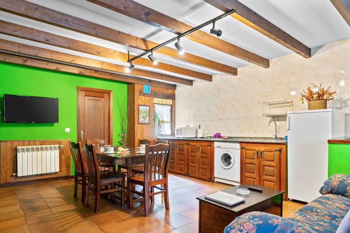 Apartamento 'Lorences B' con vistas a la montaña in Somiedo, Cordillera Cantábrica