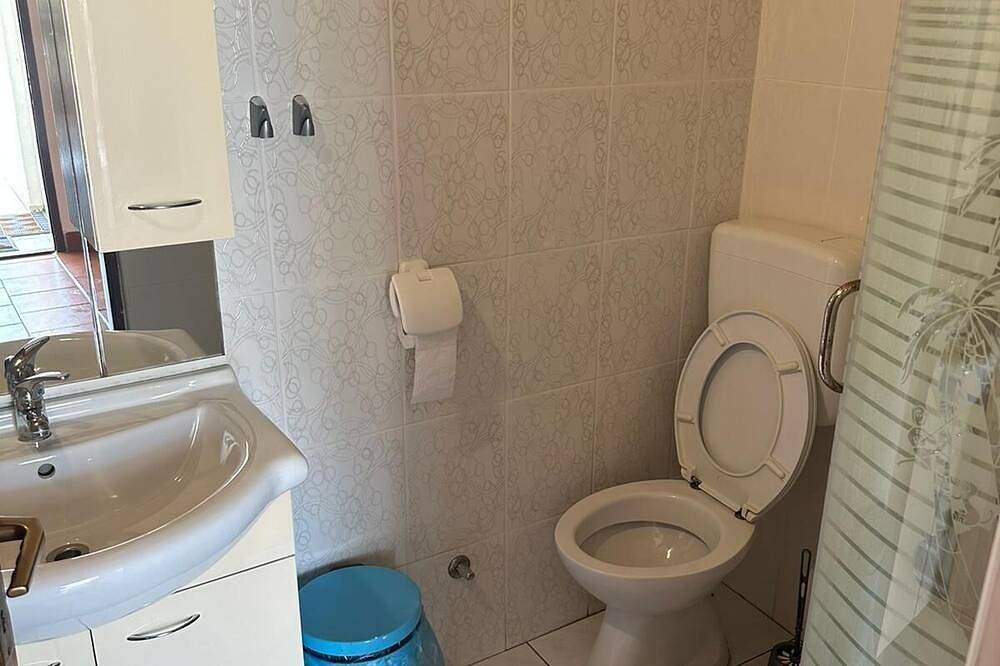 Ganze Wohnung, 2-Zimmer-Ferienwohnung mit Terrasse und Meerblick Metajna (Pag in Metajna, Pag