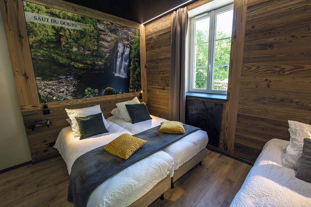 Vallée de la Loue! Bord de Rivière! Spa Sauna Logement Entier Pêche Privée in Lods, Doubs