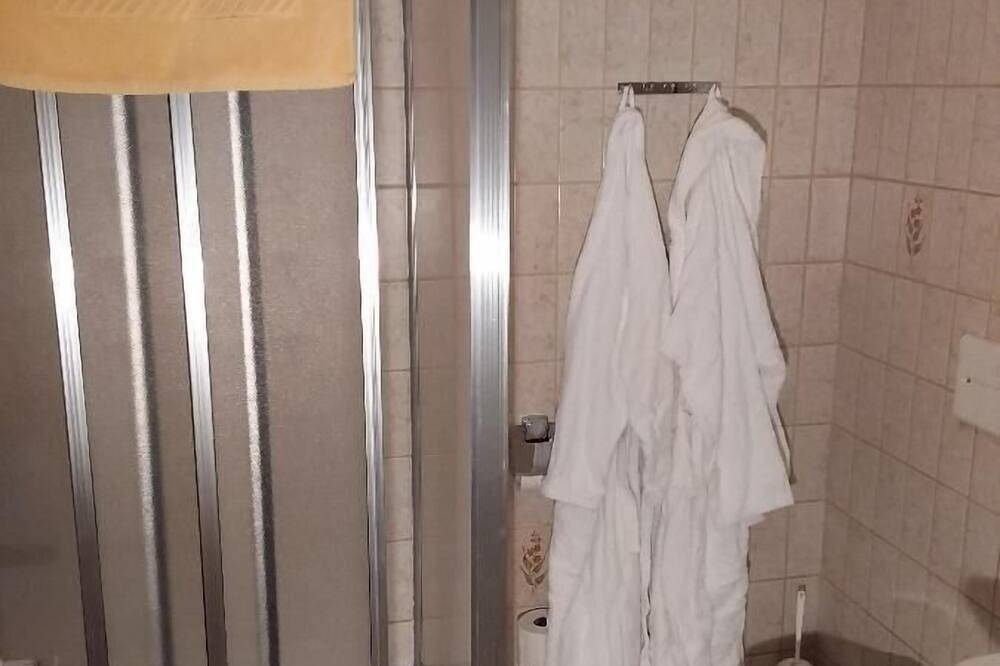 Ganze Wohnung, Ferienwohnung (45qm) für 2 Personen mit separater Küche in Bischofsmais, Ostbayern