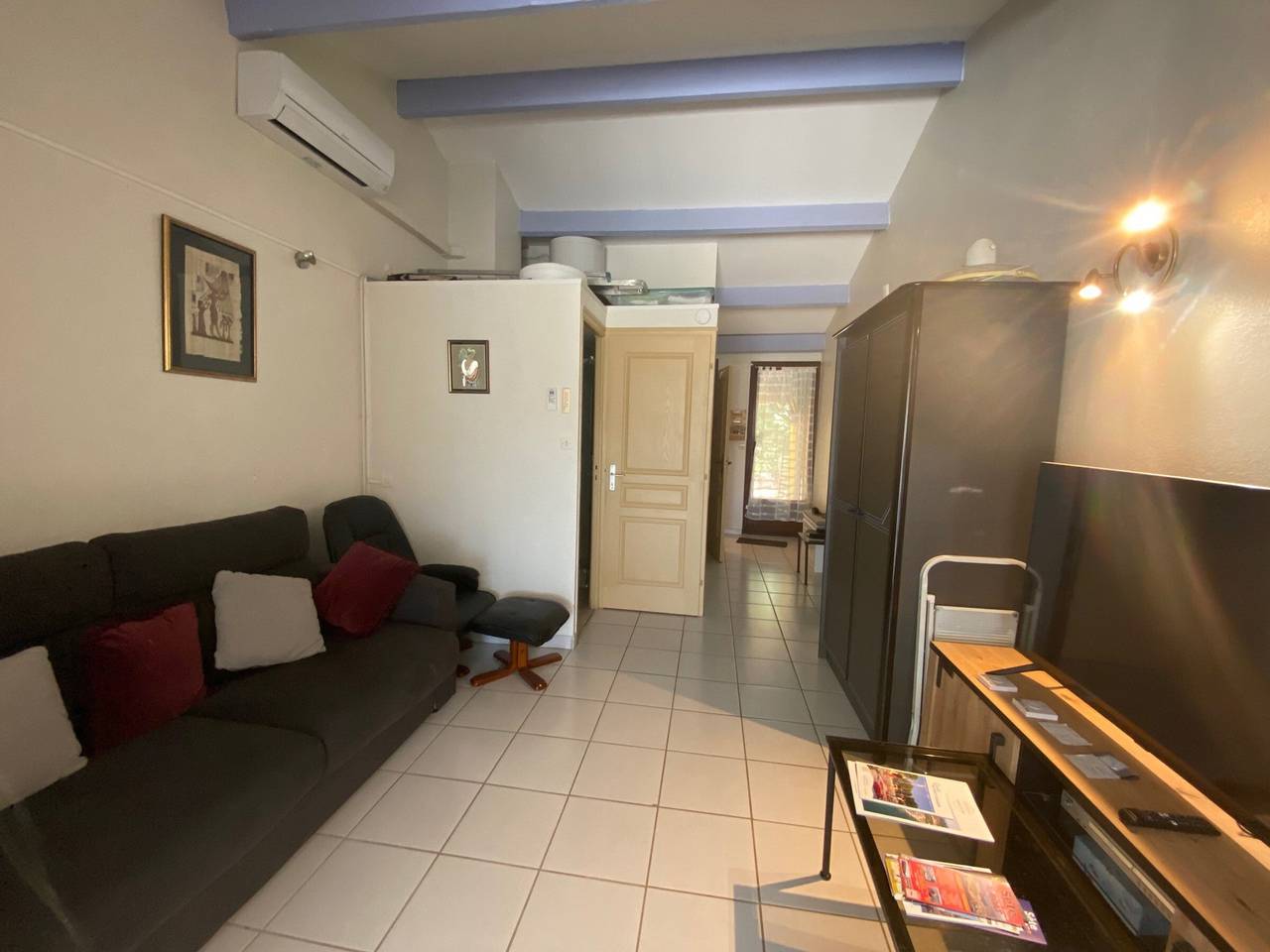 Appartement entier, Charmant T2 avec Terrasse, Clim, Parking et Wifi in Balaruc-les-Bains, Côte d'Améthyste