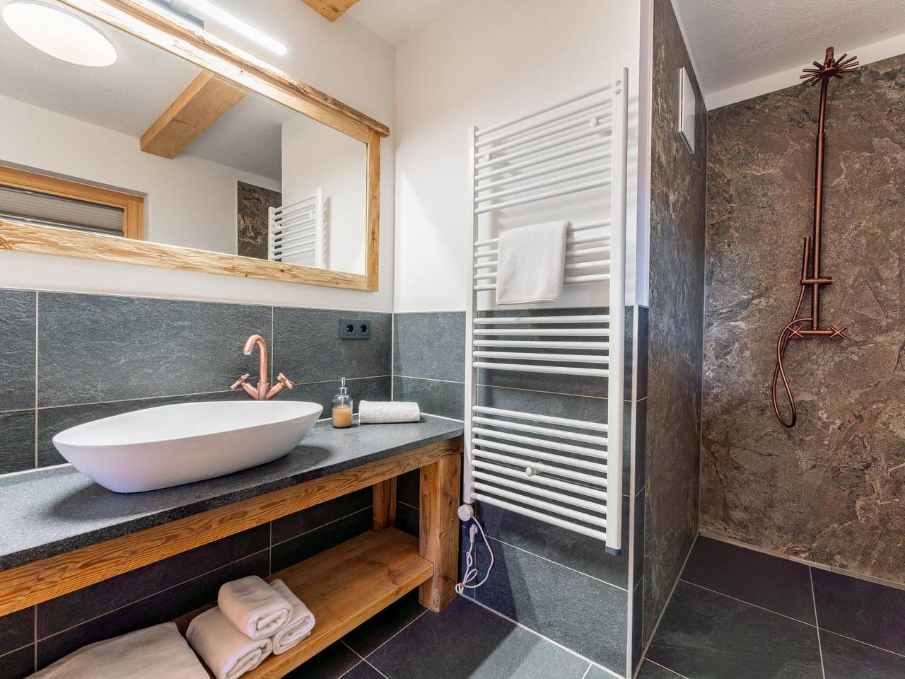 Geheel appartement, Zeer luxueus appartement met sauna in Pichl (Mariapfarr), Mariapfarr