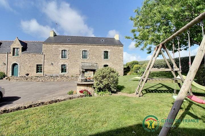 Gîte pour 6 personnes, avec terrasse et jardin, animaux acceptés à Locoal-Mendon - 2