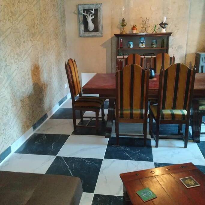 Location de vacances pour 5 personnes, avec jardin et terrasse, adapté aux familles à Chitray - 4