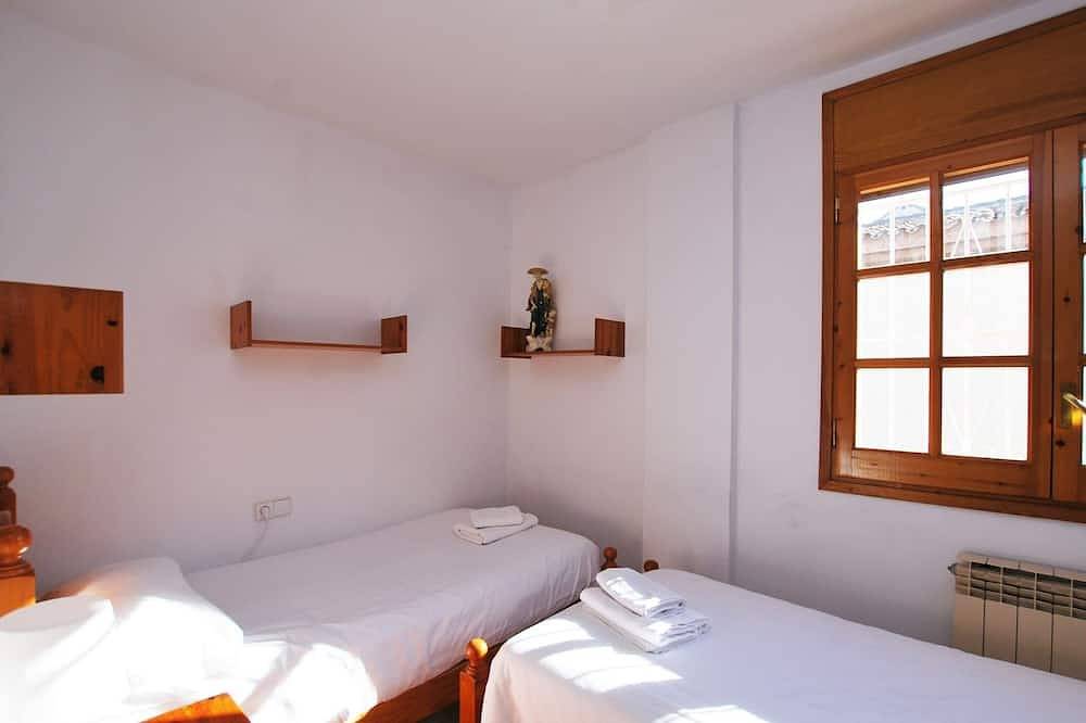 Ca l'Enric · Casa con jardín cerca de la playa in Cabrera de Mar, Costa del Maresme