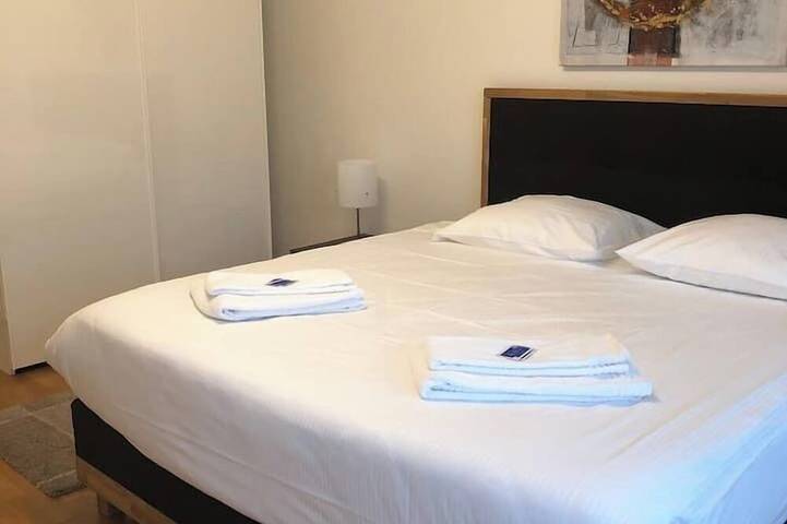 Appartement entier, 2Br apartment near the lake / city center D6 in Zürich Zustellkreis, Zurich