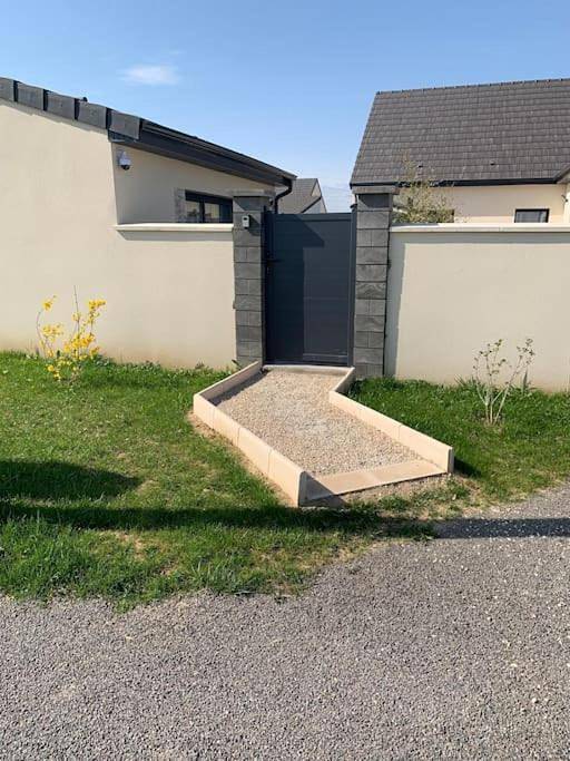 Gîte pour 4 personnes, avec terrasse dans Varennes-le-Grand