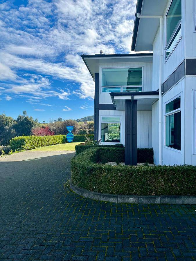 Chambre d’hôte pour 2 personnes, avec vue sur le lac ainsi que vue et jardin à Taupo - 4