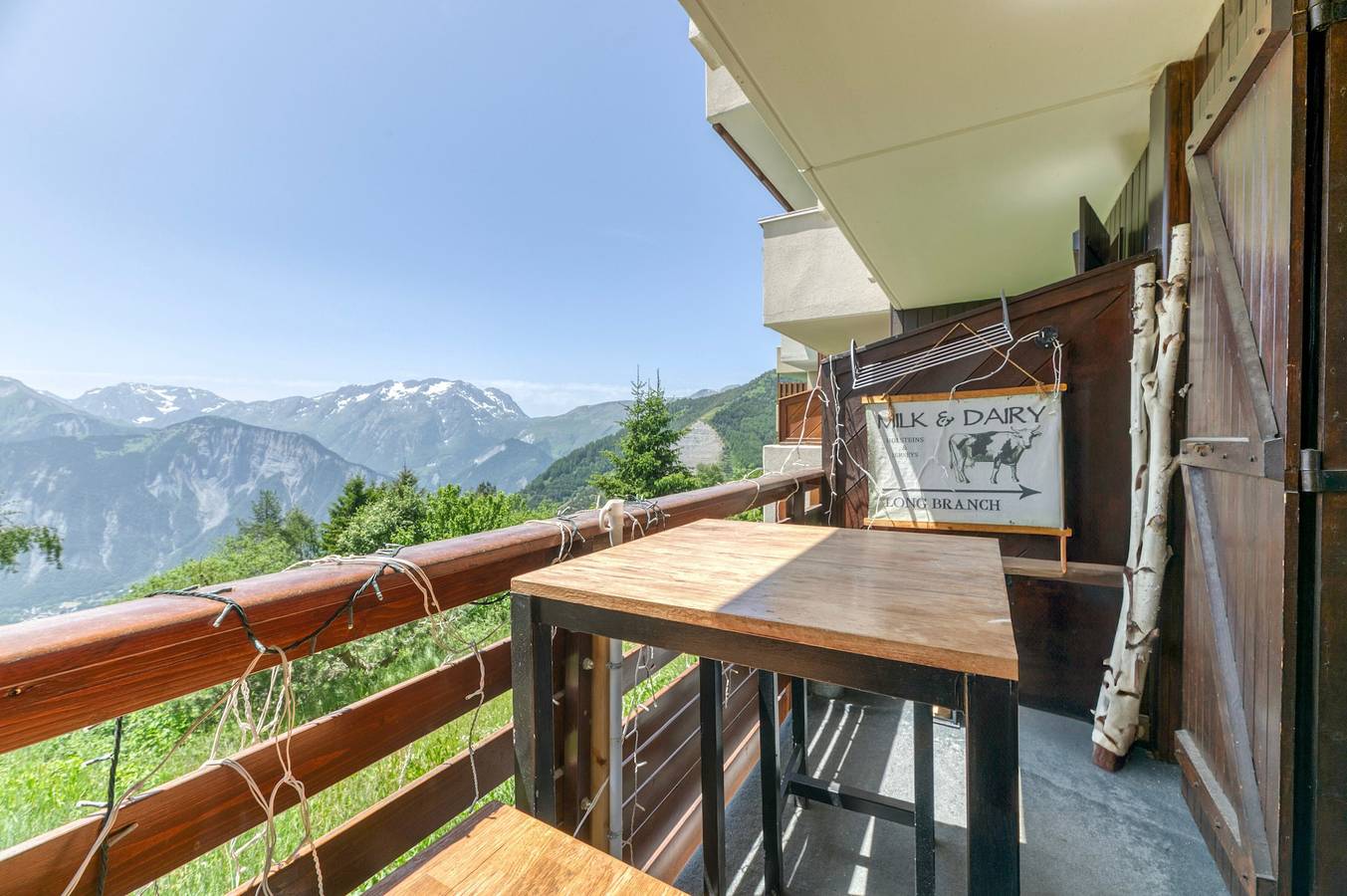 Studio entier, Studio 'Vue Exceptionnelle' avec vue sur les montagnes, balcon et Wi-Fi in Huez, Parc national des Écrins