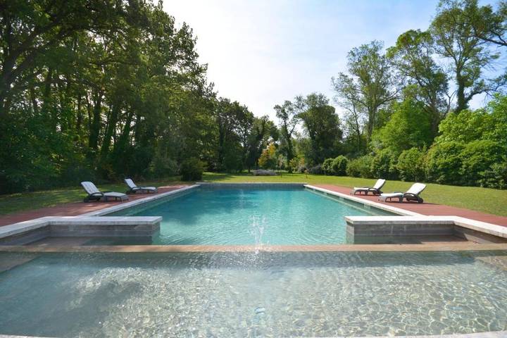 Chambre d’hôte pour 2 personnes, avec terrasse et jardin ainsi que vue et piscine à Eygalières - 2