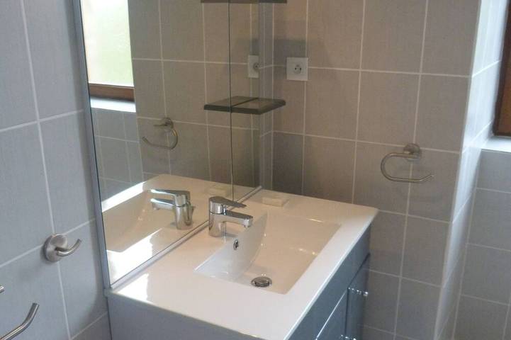 Gîte pour 4 personnes, avec jardin et balcon, animaux acceptés à Belcastel - 4