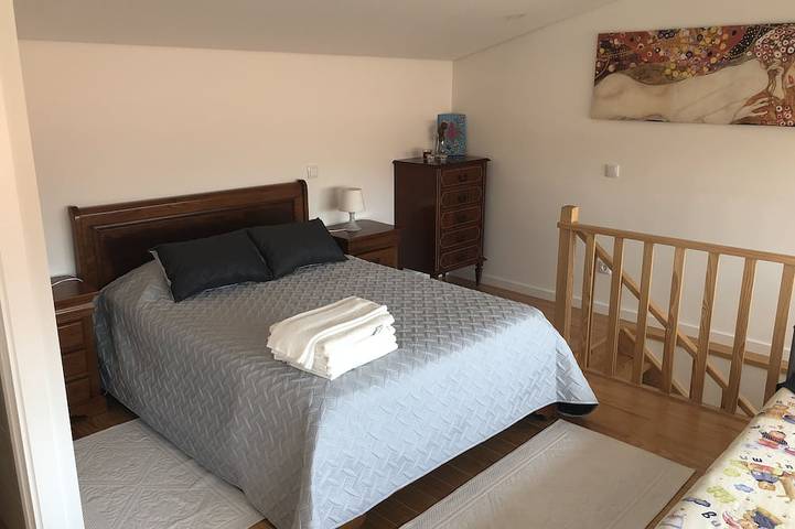 Location de vacances pour 5 personnes, avec terrasse et jardin dans Oliveira de Azeméis - 2