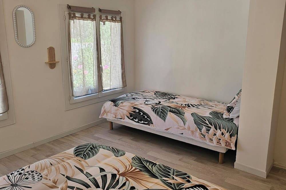 Country House in Caumont-sur-Durance, Vaucluse