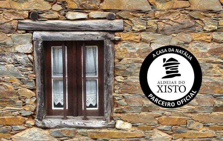 Maison de campagne pour 4 personnes, avec Balcon et Terrasse ainsi que Jardin et Vue sur le lac dans Alvares