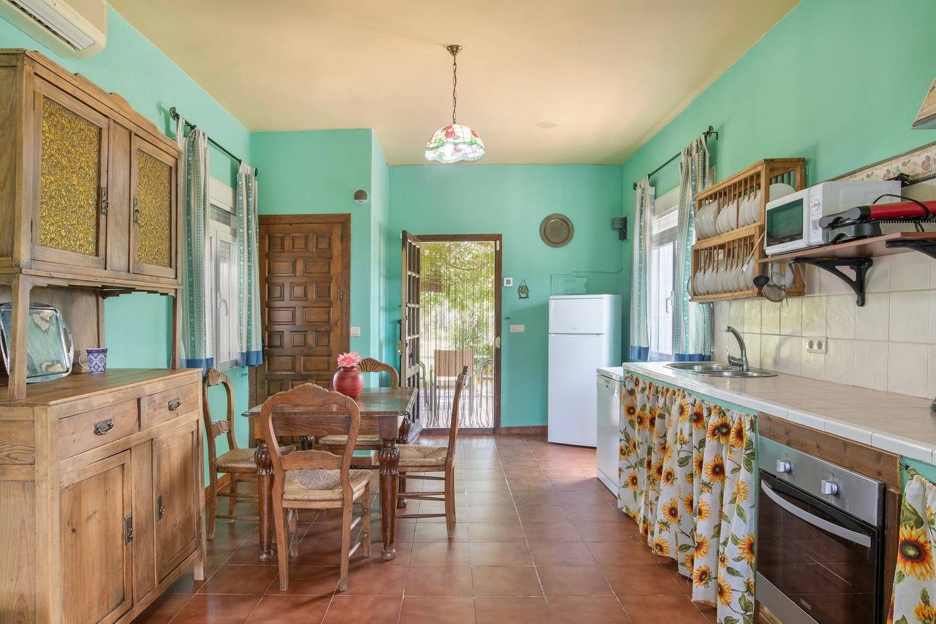 Ganze Wohnung, Apartamento Cantarrana 1: mit Pool, Wlan, Klimaanlage und idyllischer Umgebung in Arriate, Málaga Provinz