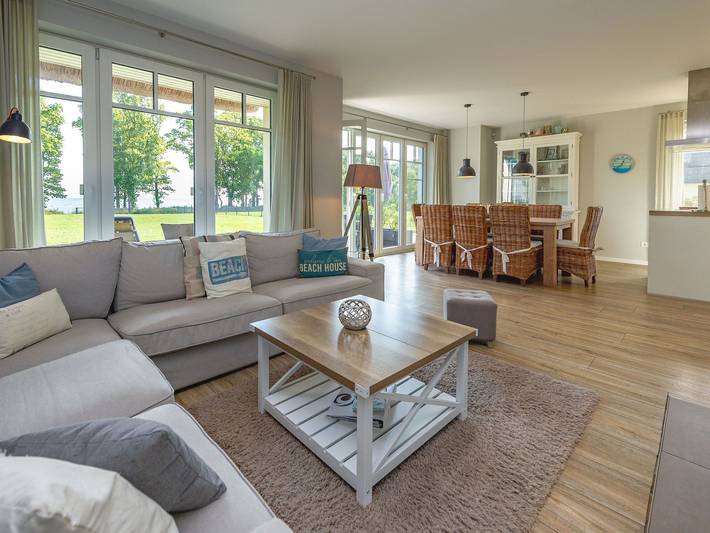Ferienhaus für 6 Personen, mit Terrasse und Garten sowie Sauna und Ausblick in Lobbe - 3