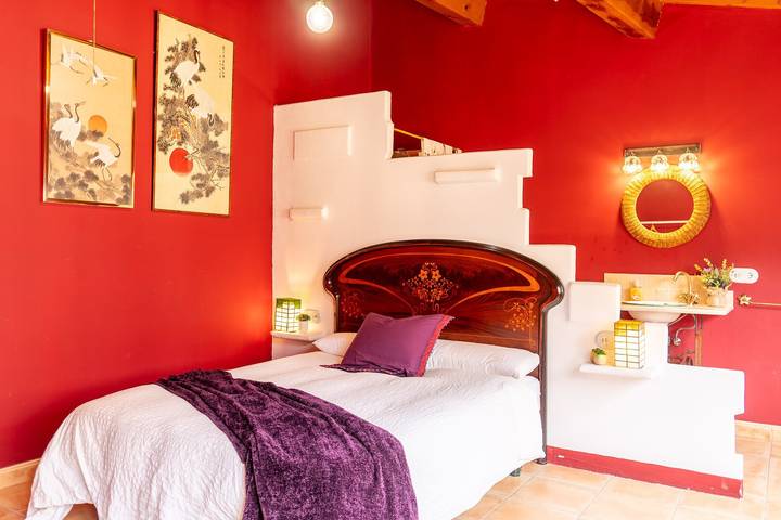 'Habitació La Vinya' con derecho a cocina, jardin, piscina  y Wi-Fi in Sant Martí de Riucorb, Costers del Segre
