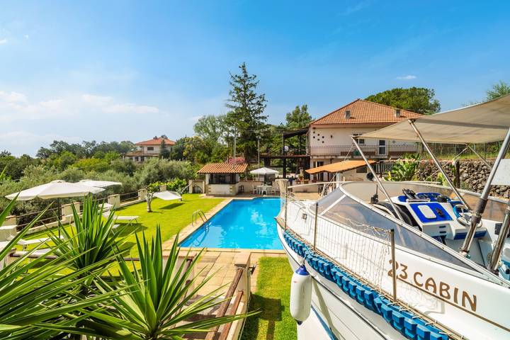 Appartamento per 3 persone, con Balcone e Giardino a Piedimonte Etneo
