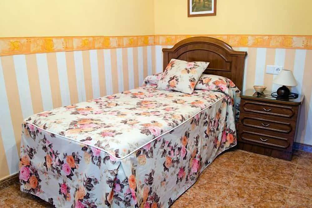 Rural house Las Barricas for 6 people in Coca, Segovia Province