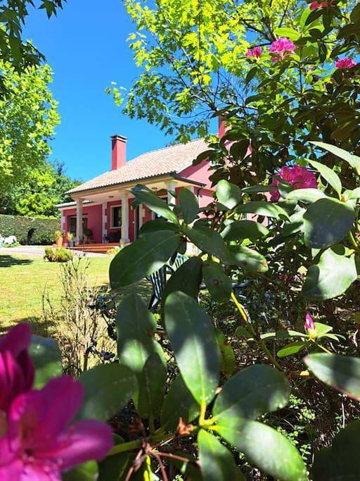Location de vacances pour 6 personnes, avec jardin ainsi que piscine et vue à Tomiño - 2
