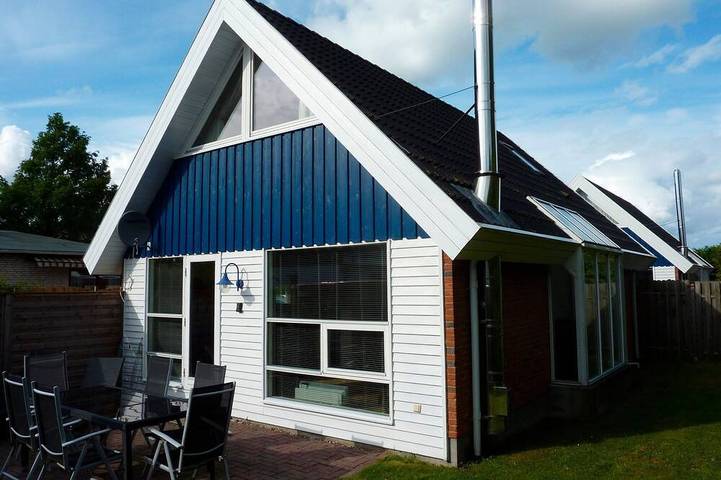 Ferienhaus für 6 Personen, mit Sauna und Garten sowie Pool in Grömitz