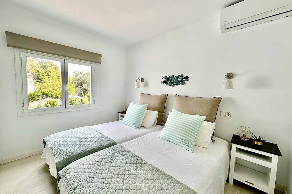 Villa Colibrí, con piscina privada para 6 personas in Son Ferrer, Calvià