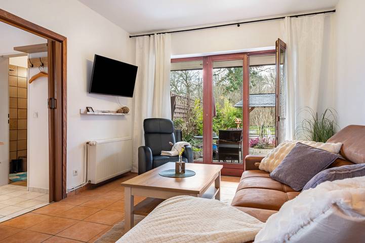 Ganze Wohnung, Ferienwohnung Steingraf" mit privater Terrasse, privatem Garten und Wi-Fi in Sahlenburg, Cuxhaven