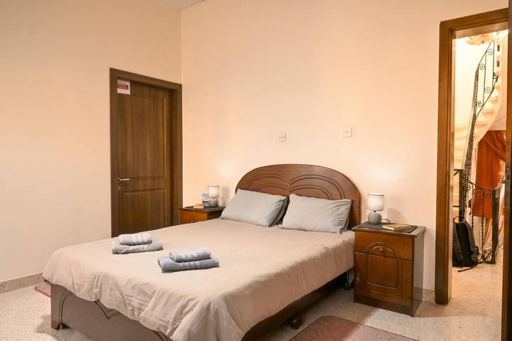 Sunny Maltese townhouse Madonnina Kalkara in Kalkara, Isla de Malta