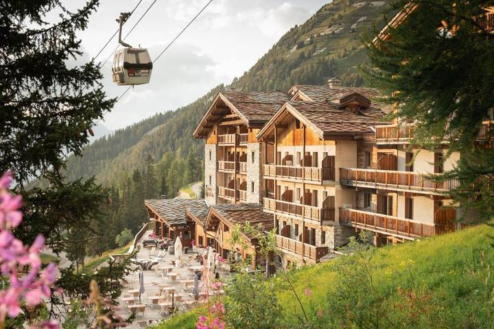 Hôtel pour 2 personnes, avec Balcon et Jacuzzi ainsi que Terrasse et Piscine