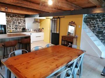 Gîte pour 7 personnes, avec jardin et terrasse à Aiguilhe