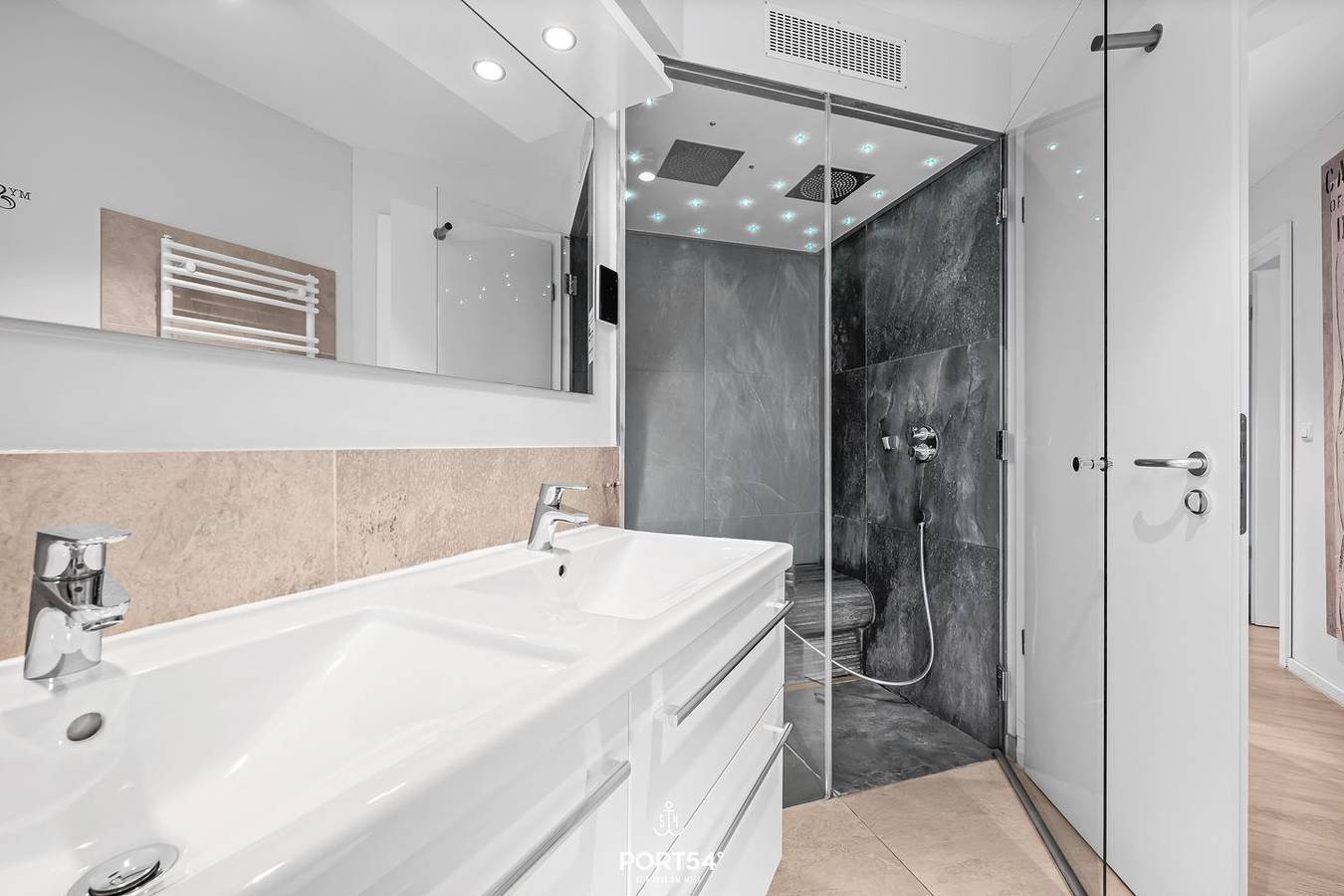 Ganze Wohnung, Moderne Ferienwohnung "Wellenkamm" mit Wellnessdusche auf dem Priwall in Priwall, Lübeck